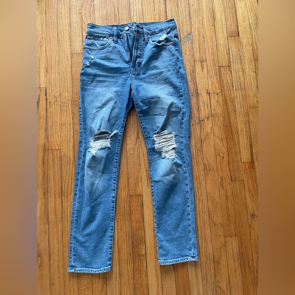 Denim - Size 26 Madewell the perfect vintage Jean.